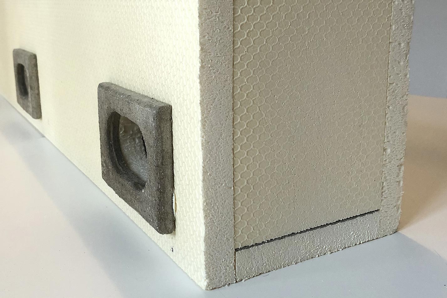 ETICS installation box for swifts - 2 entry holes